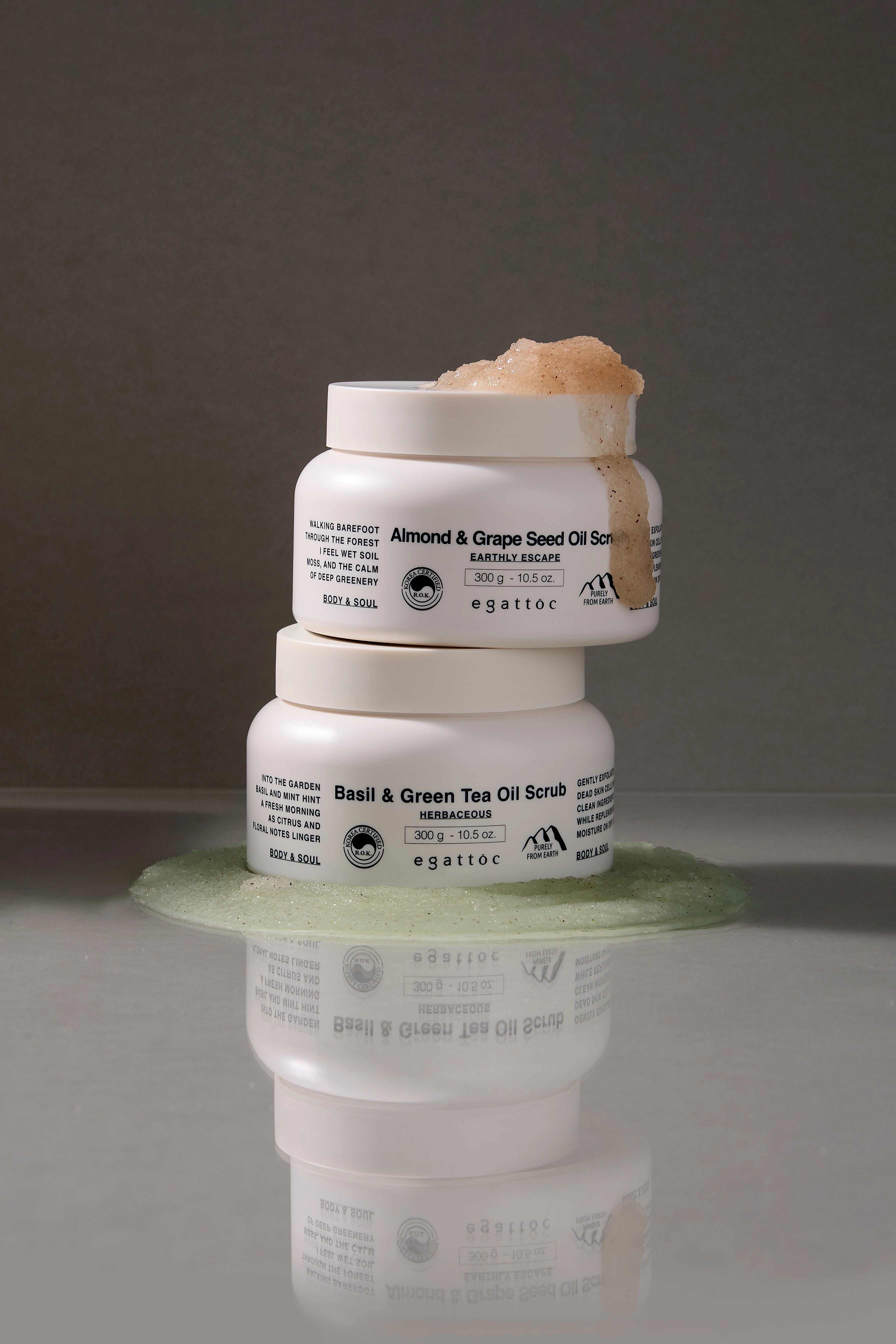 EGATTOC Basil & Green Tea Oil Scrub (HERBACEOUS) 300g