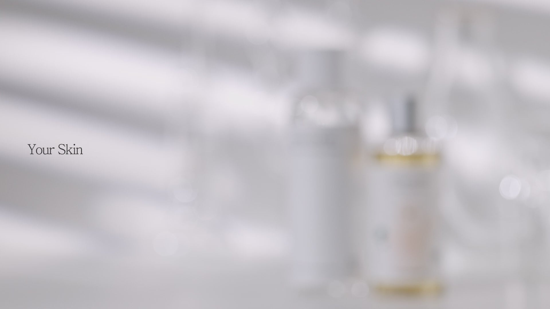 Load video: MIXSOON Centella Asiatica Toner [300ml]